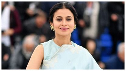 Mirzapur fame actress Rasika Dugal Begins shooting for new web series in Udaipur share photo on social media