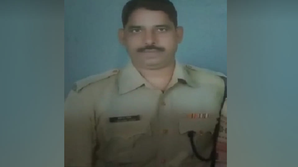 Retired CRPF jawan shot dead his wife in Agra