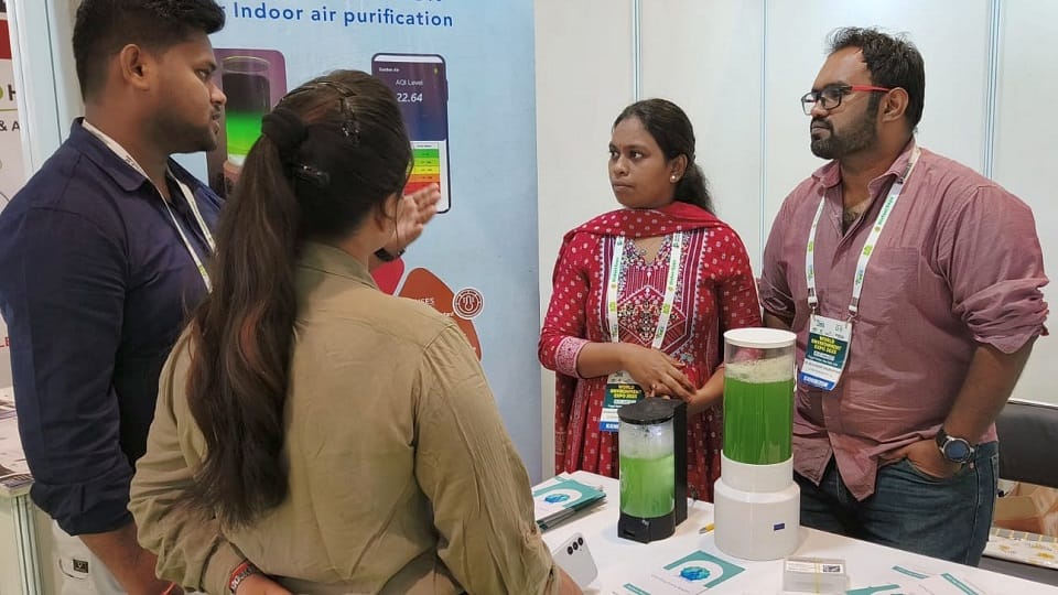 Delhi: A small device will produce oxygen by swallowing poisonous gas