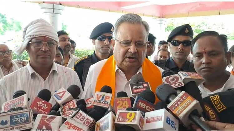 'सरकार के संरक्षण में धर्मांतरण': पूर्व CM रमन सिंह ने साधा निशाना; कहा- सभी परेशान, किस-किस पर लगाएंगे एस्मा