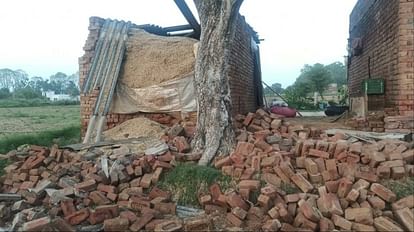 गांव देवनगर में गिरी दिवार
