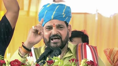 Brij Bhushan Case: grandfather of Female wrestler said – he have trust the police
