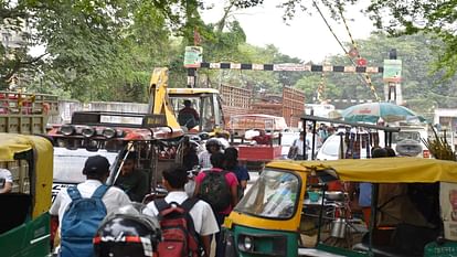 Gorakhpur Chawani crossing remains closed for hours