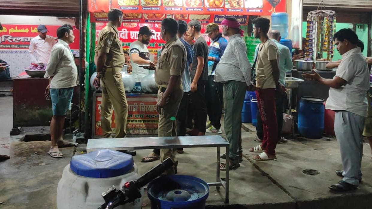 Hostel students create ruckus in shops on Railway Station Road