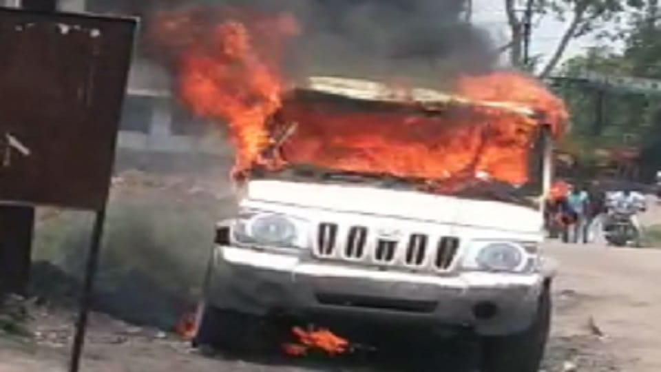sudden fire broke out in camper vehicle parked on roadside near Deepka bus stand