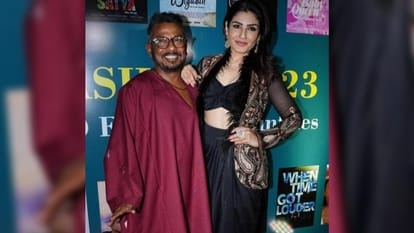 Raveena Tandon Felicitates filmmaker onir with kashish rainbow warrior award for his film pine cone