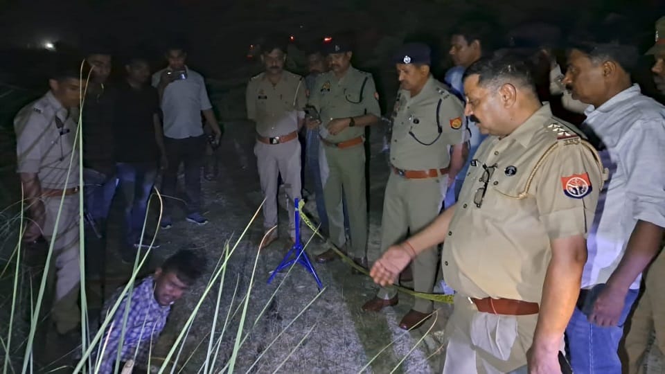 Mainpuri Police Arrested Two Miscreants In Encounter up crime news