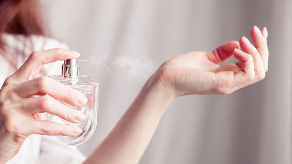 Interesting Facts why perfume deodorant not allowed in aeroplane