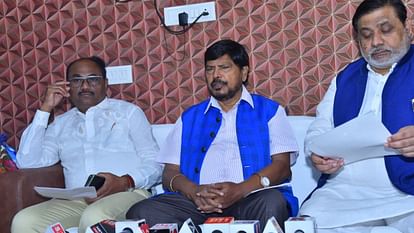 Union minister Ramdas Athawale meeting in Lucknow.