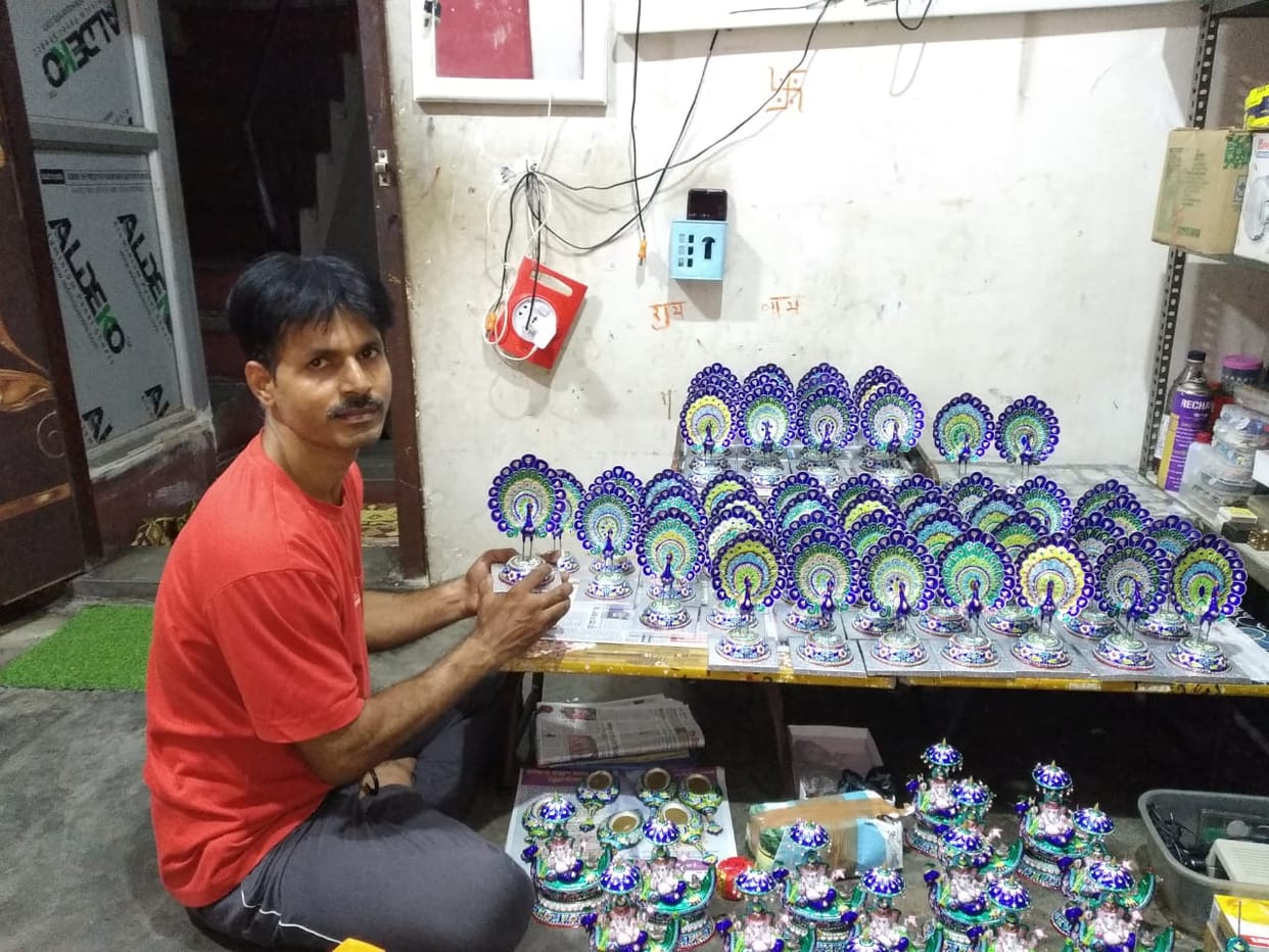 G20 Summit guest will welcomed with Gulabi Meenakari peacock in varanasi