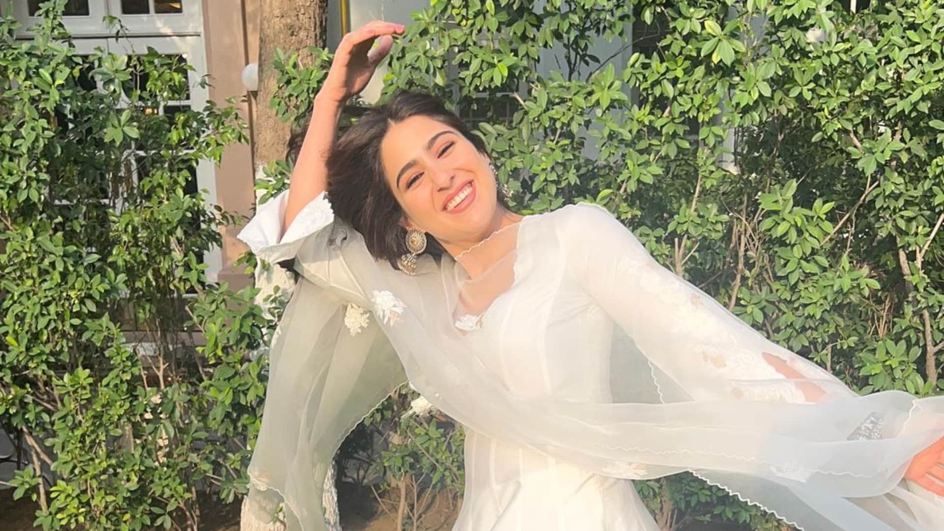 Zara Hatke Zara Bachke actress Sara Ali Khan Will Marry a cricketer know actress statement on relationship