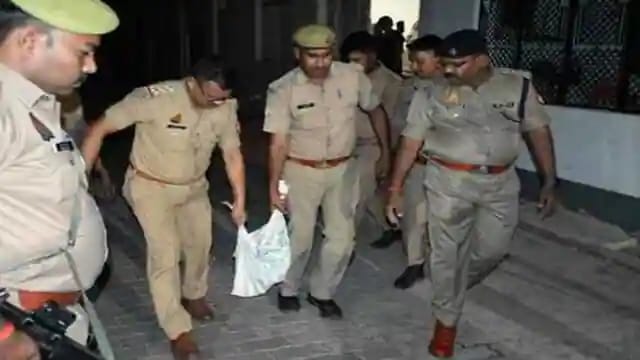 Bullion trader looted on Bundelkhand Expressway, two including inspector arrested, 52 kg silver recovered