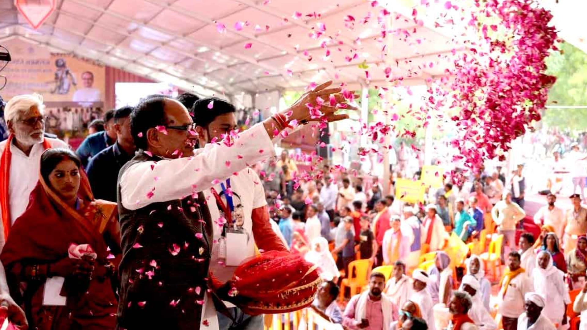 Announcement of CM Shivraj – Statue of Lord Birsa Munda and Shabri Mata will be installed in Kolgarhi