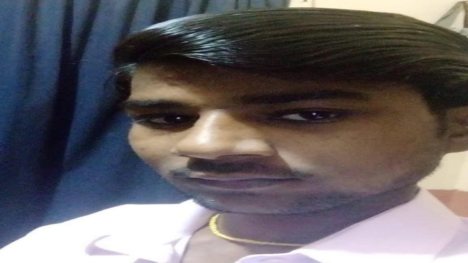 Unknown vehicle hit scooty