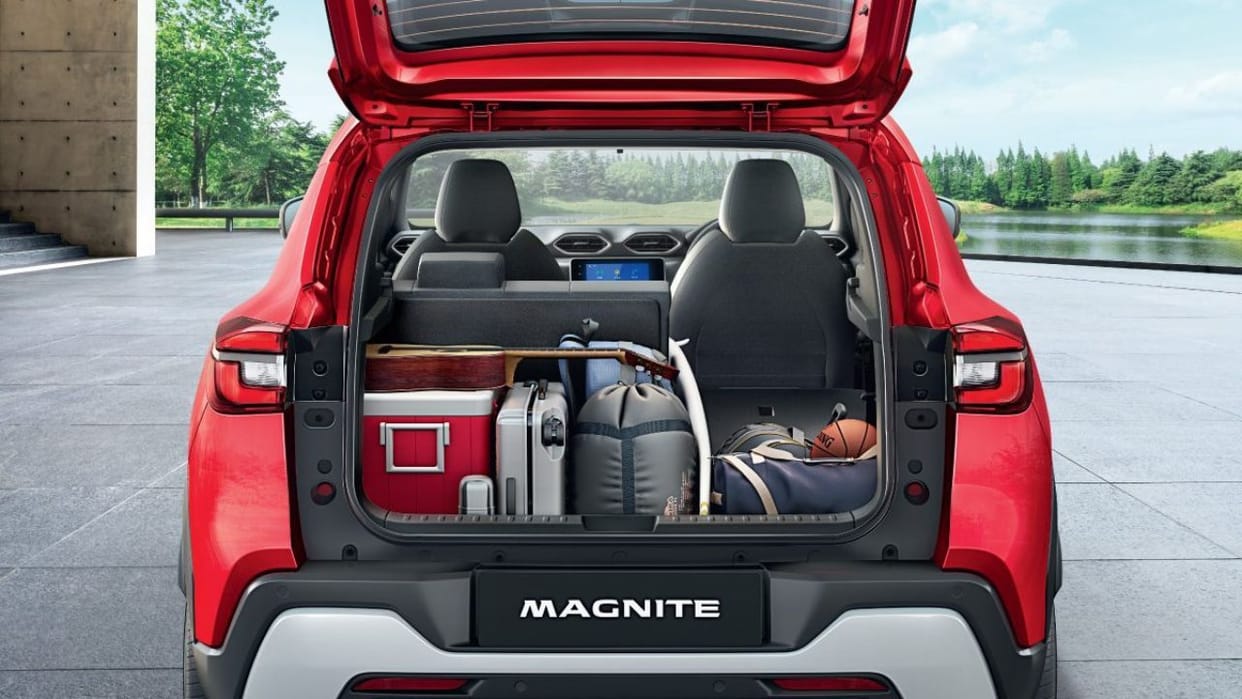six compact suvs comes with big boot space, hyundai venue tata nexon renault kiger kia sonet nissan magnite