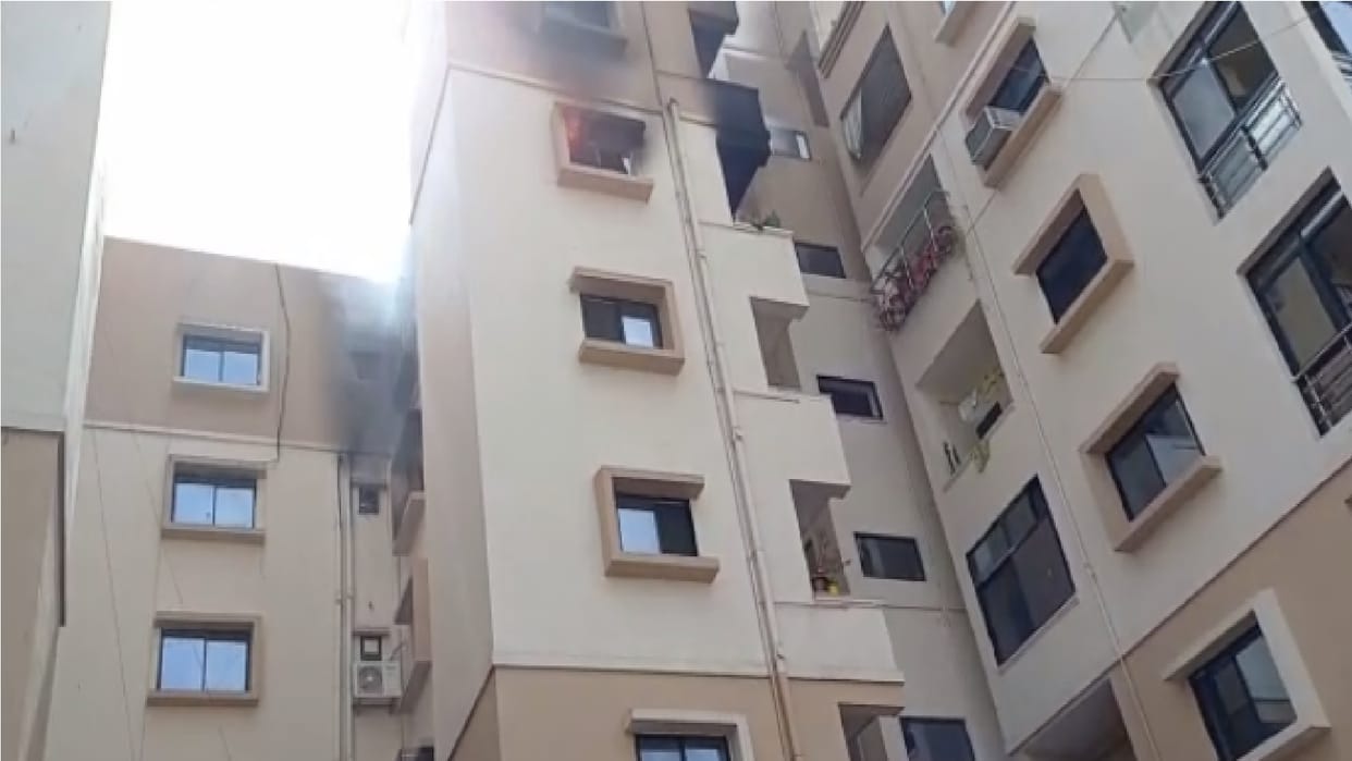 fire in Complex and apartment in Raipur Chhattisgarh