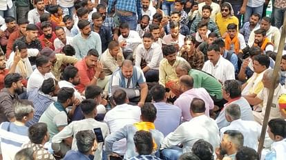 Karni Sena's hunger strike in Ujjain worsened the health of a young man