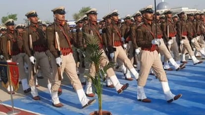 Bihar Police Recruitment: बिहार पुलिस में शुरू हुई बड़ी भर्ती, 21 हजार से ज्यादा पदों के लिए करें आवेदन Bihar Police Constable Recruitment Application for 21391 vacancies begins; check details