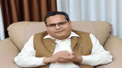 अलीगढ़ कमिश्नर नवदीप रिणवा