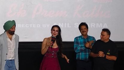 Gadar Ek Prem Katha Director Anil Sharma Reveals How four Lakh People Crowd gathered During Film Shooting