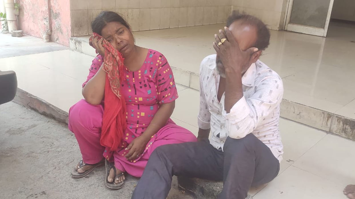 Chitrakoot: Angry teenager commits suicide after being stopped from chatting on Instagram