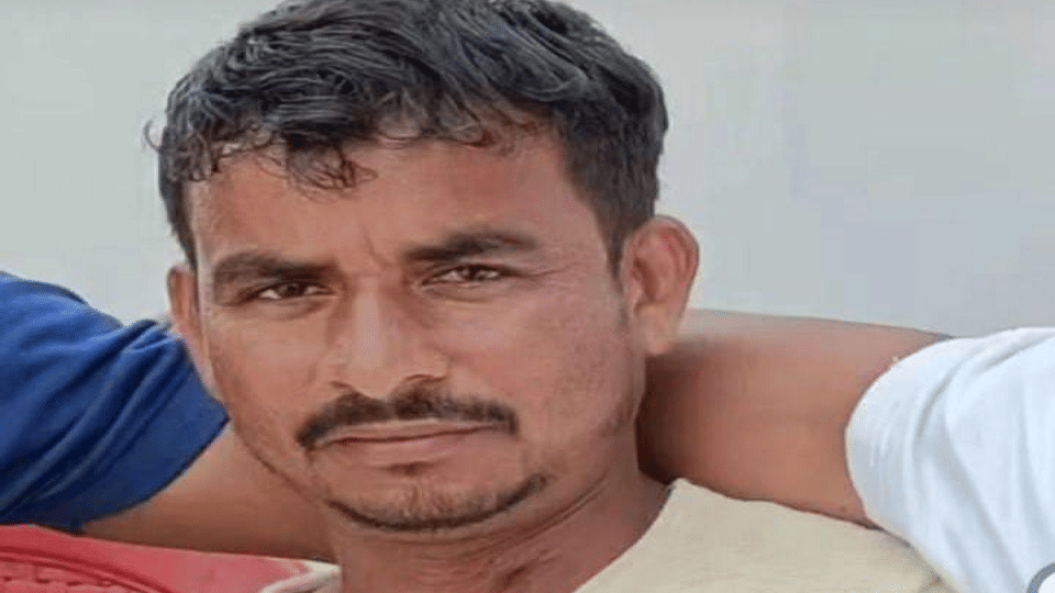 farmer died during a road accident in Amroha