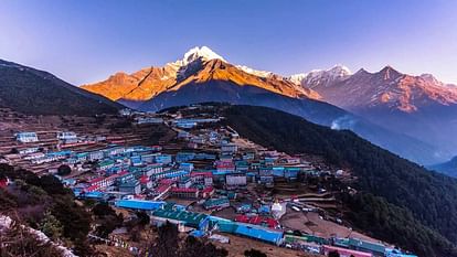 Entrance of Mount Everest Namche Bazar temperature increases upto 12 degree, highest in the last 12 years