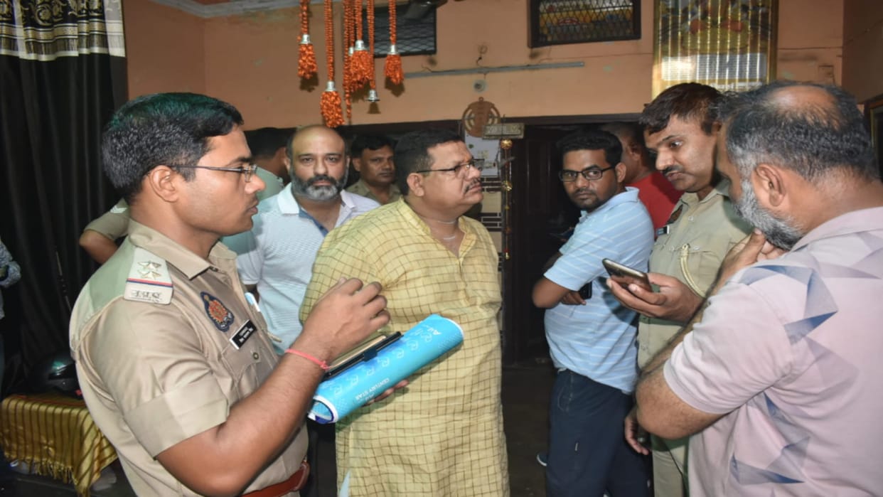 The dead body found in house of BJP leader in Meerut district