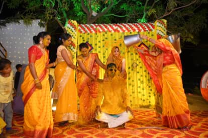 हल्दी की रस्म में अरुण राजभर