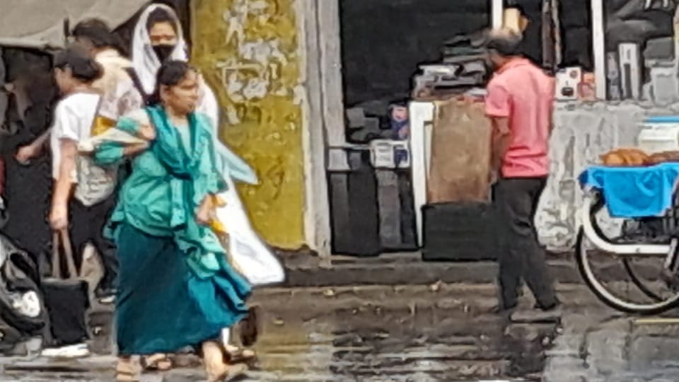 Heavy rain after thunderstorm in Jammu division, weather changed in Kashmir