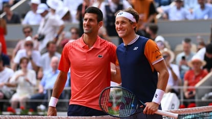 Djokovic vs Ruud Live Score: जोकोविच ने रूड के खिलाफ पहला सेट टाईब्रेकर में जीता, मैच में 1-0 से हुए आगे French Open 2023 Mens Final Novak Djokovic vs Casper Ruud Score Updates match result