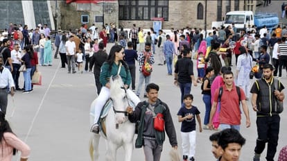 summer tourist season in shimla 29 thousand vehicles entry everyday in shimla