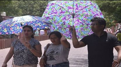 condition of working people getting worse due to heat and heat wave in Agra