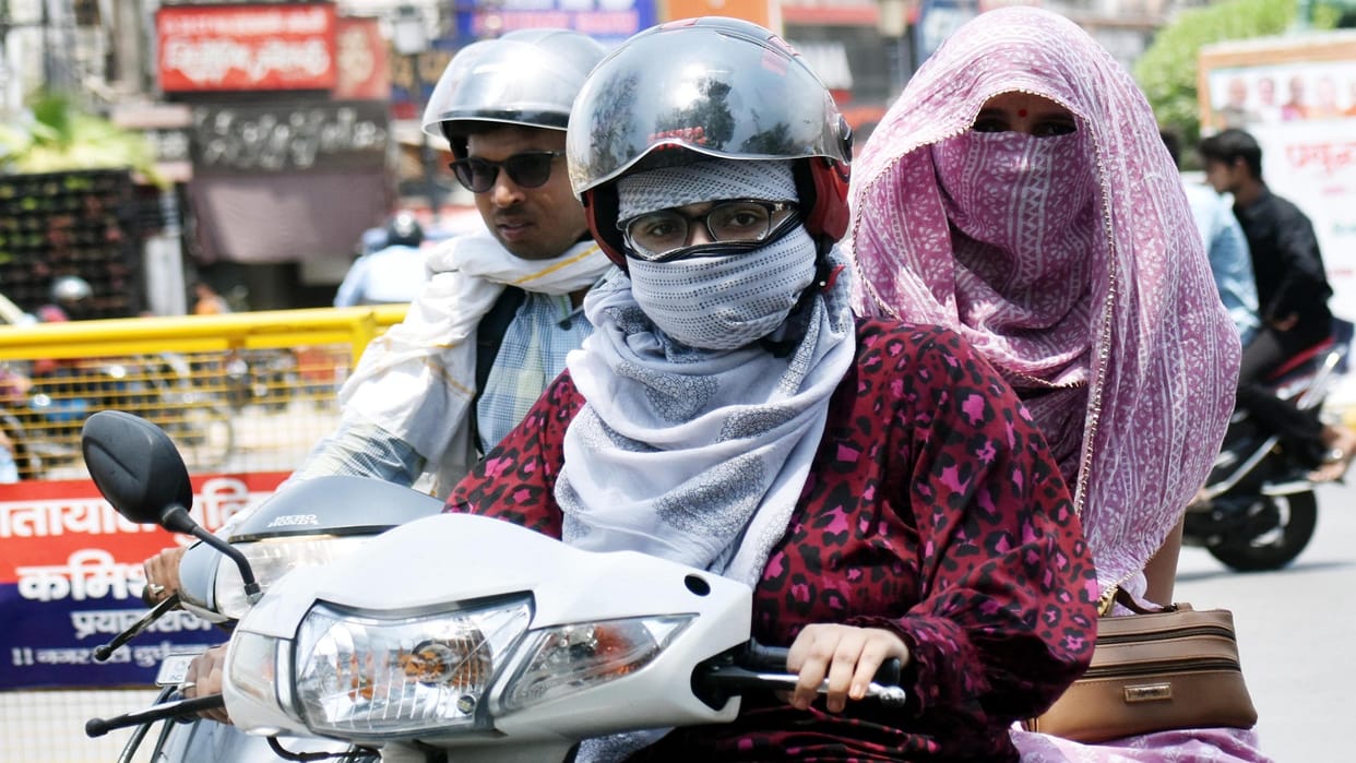 weather heatwave alert in many states up bihar school shuts monsoon rain imd prediction