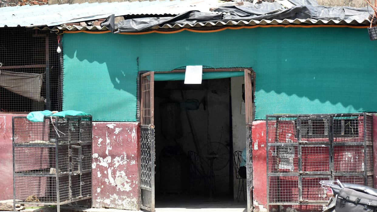 Umesh Pal murder case: Major action on Bombay Guddu Muslim, PDA seals his shop