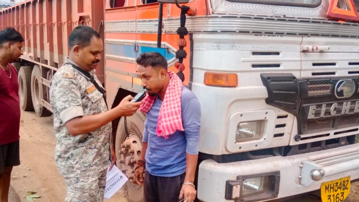 chhattisgarh police crackdown on drunk driving in Kanker