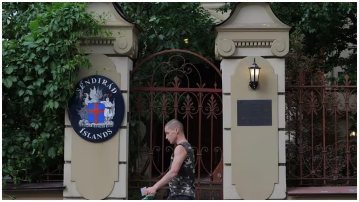 Russia says will 'respond' after Iceland embassy closure