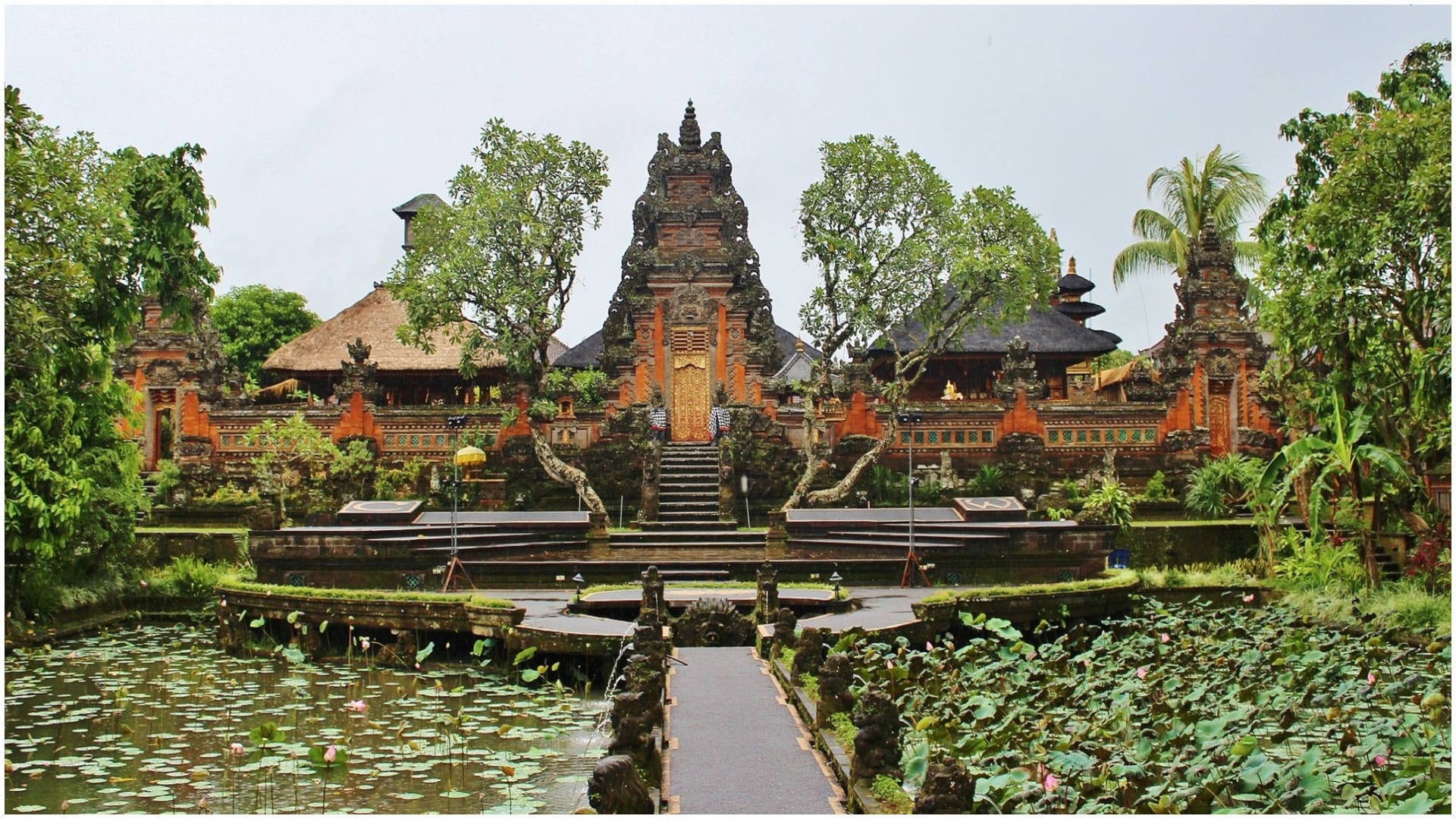 Visit Unique Hindu Temple in Indonesia Famous Temples know history Journey Plan