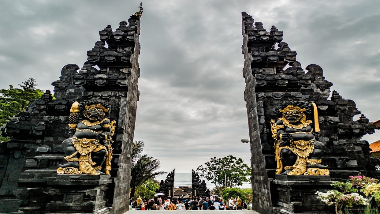 Visit Unique Hindu Temple in Indonesia Famous Temples know history Journey Plan