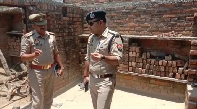 Eyewitness daughters of mothers murder, said mother kept screaming and pleading, father stabbed her in the thr