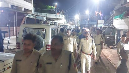 Damoh News: Late night police raid at the house of Ganga Jamna school operators, interrogation of the relative