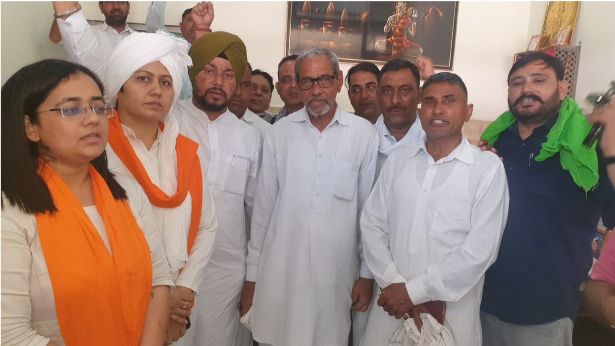 Farmers warned the government by holding a press conference before the Pipli rally