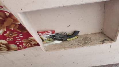 Youth shot dead in Meja, sensation in village due to incident in broad daylight
