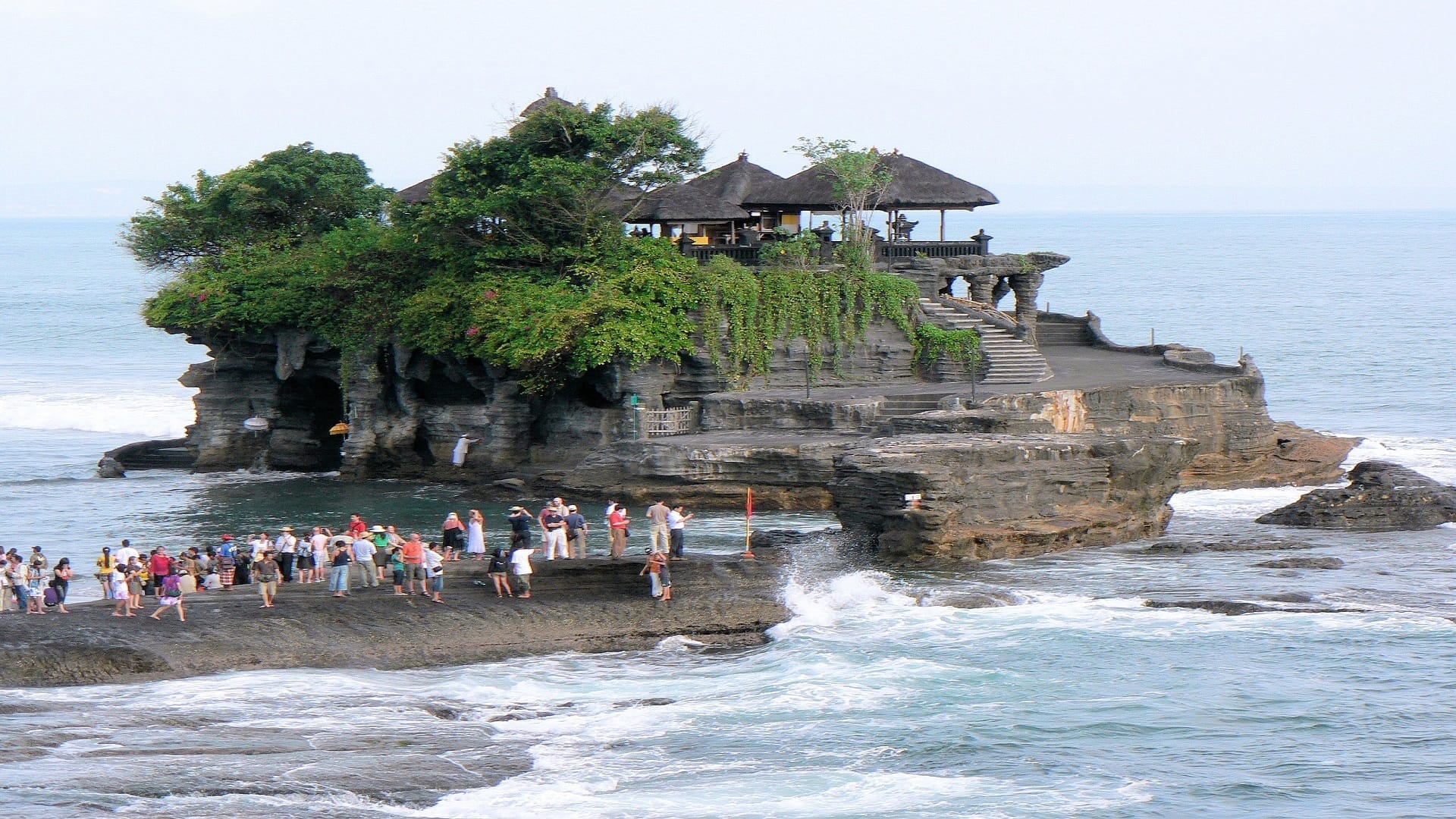 Visit Unique Hindu Temple in Indonesia Famous Temples know history Journey Plan