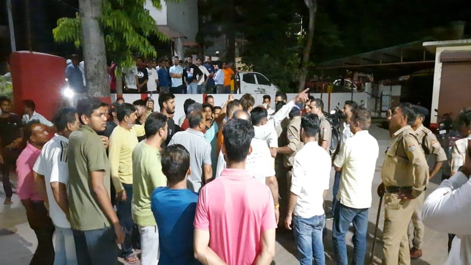 Hindu organizations thrashed the accused by taking out a procession regarding Love Jihad