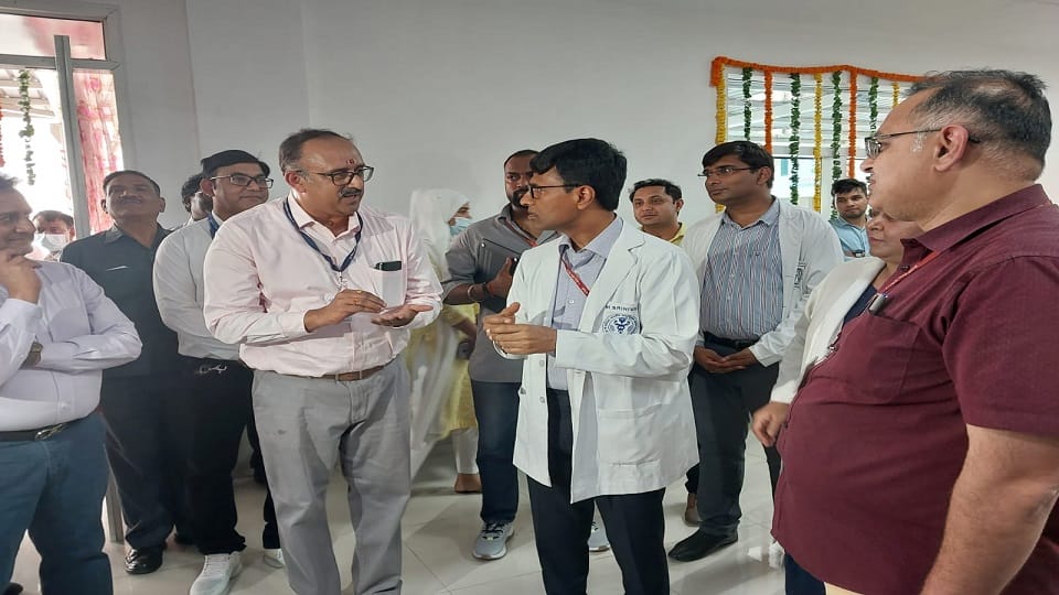 AIIMS director M Srinivas said that if ortho and cardio implants did not come then Amrit pharmacy store should