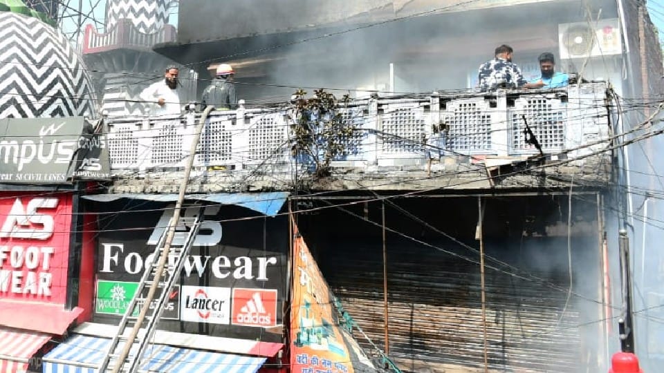 fire broke out in three shops near Kotwali in bareilly