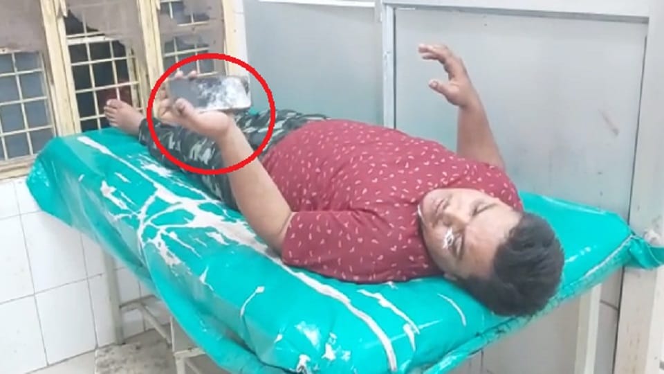 Kamakhya Express bogie caught fire due to sudden explosion of mobile battery