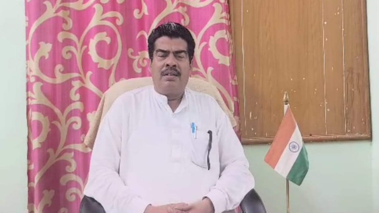 Jaisalmer Congress district president Ummed Singh told the failure of the nine years of the center