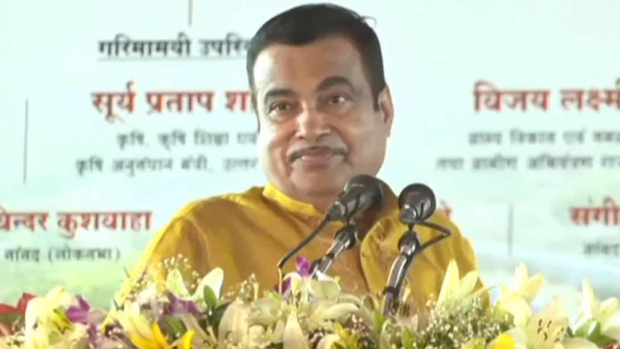 CM Yogi and Gadkari inaugurated five big projects in deoria